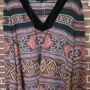 Sanctuary Multicolor Patterned V-Neck Blouse